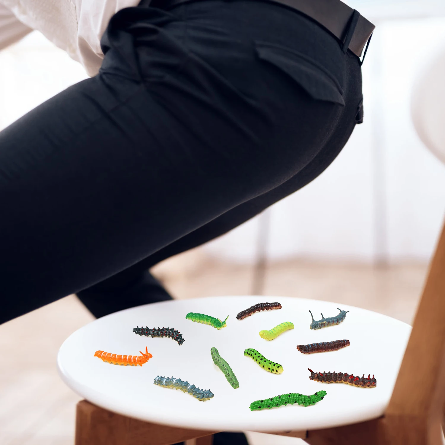 12 個の昆虫モデル毛虫いたずら動物モデル這う昆虫アクション - Prank Toys のレビューと価格